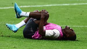 人联想到他 人联想到他